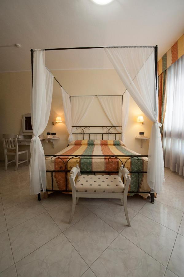 Hotel Terme Cappetta Contursi Esterno foto